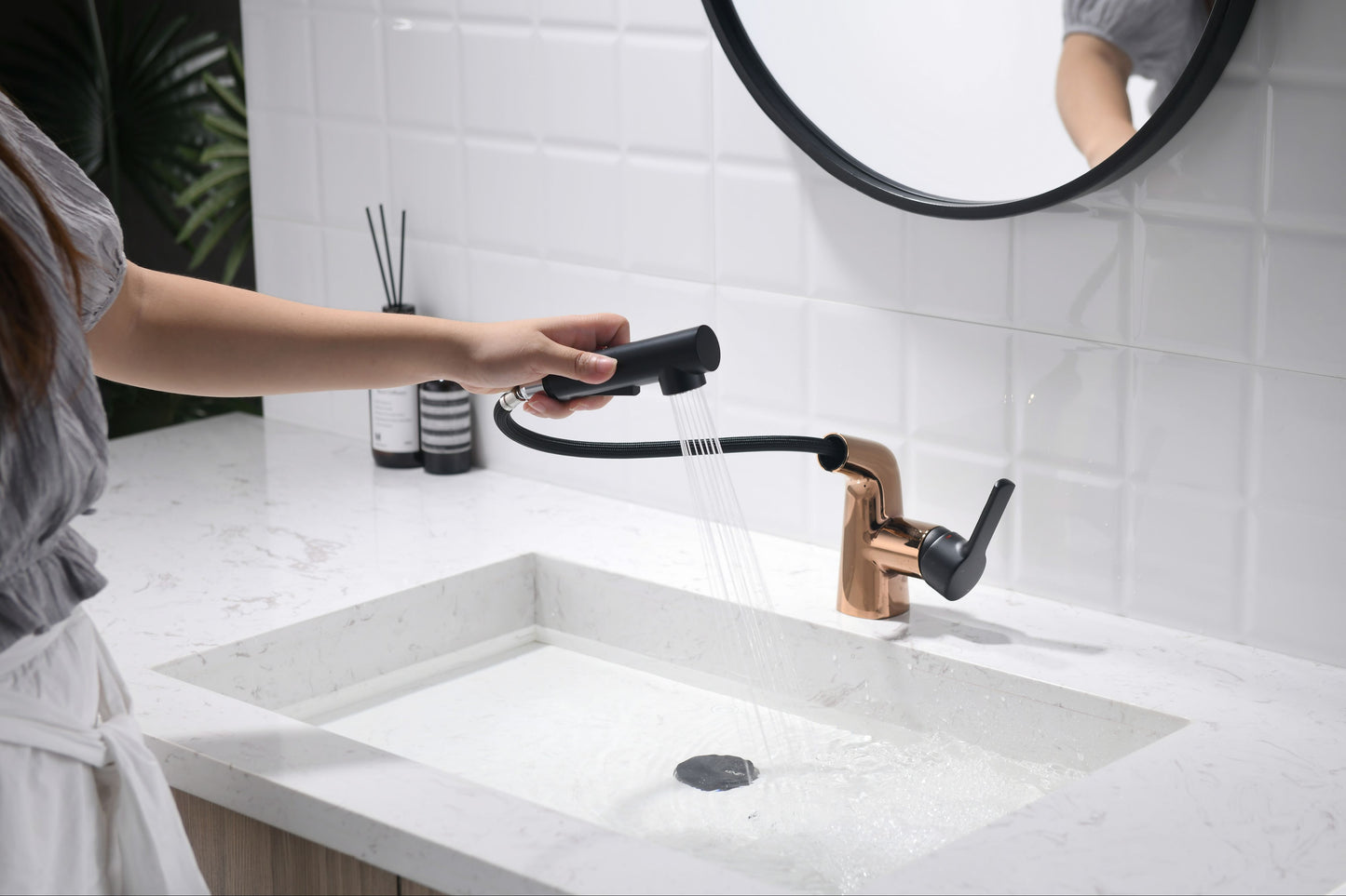 Mitigeur monocommande Lavabo WasserKraft coloris noir & Or
